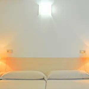 Residencia Universitaria Resa Sant Jordi Auberge de jeunesse Tarragone