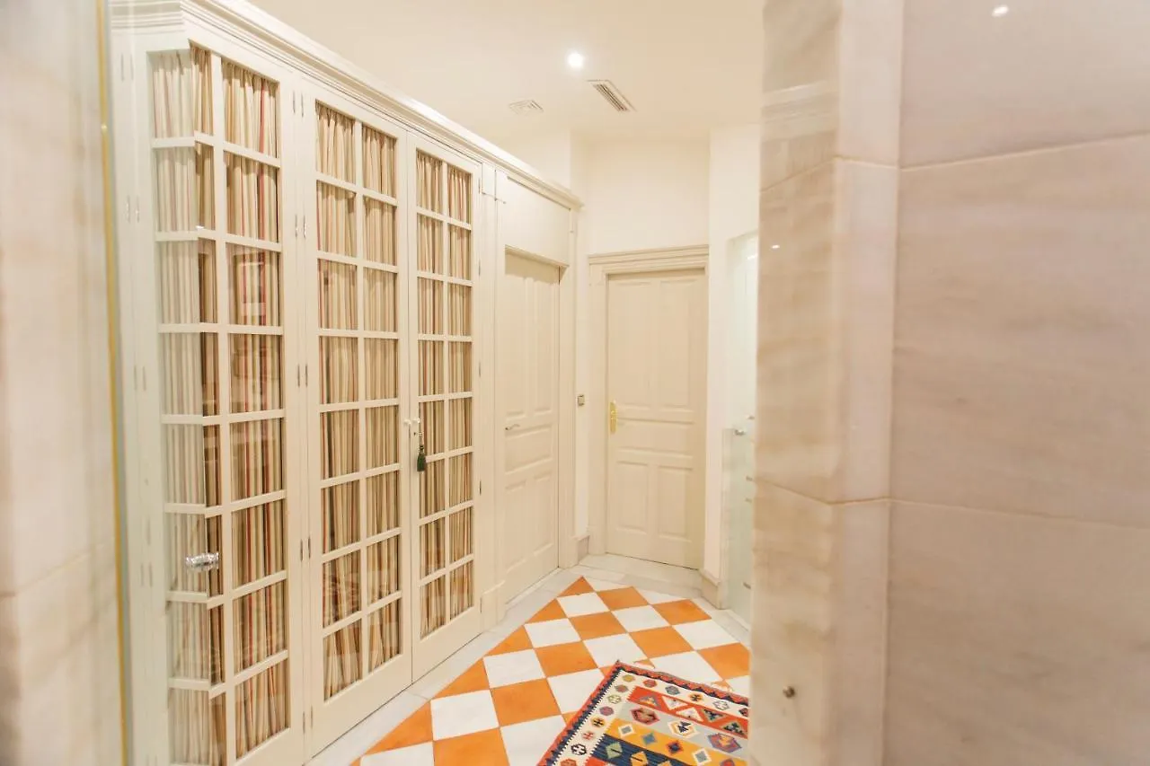 Casa Patio Del Siglo XIX Aparthotel Sevilla Spanyolország